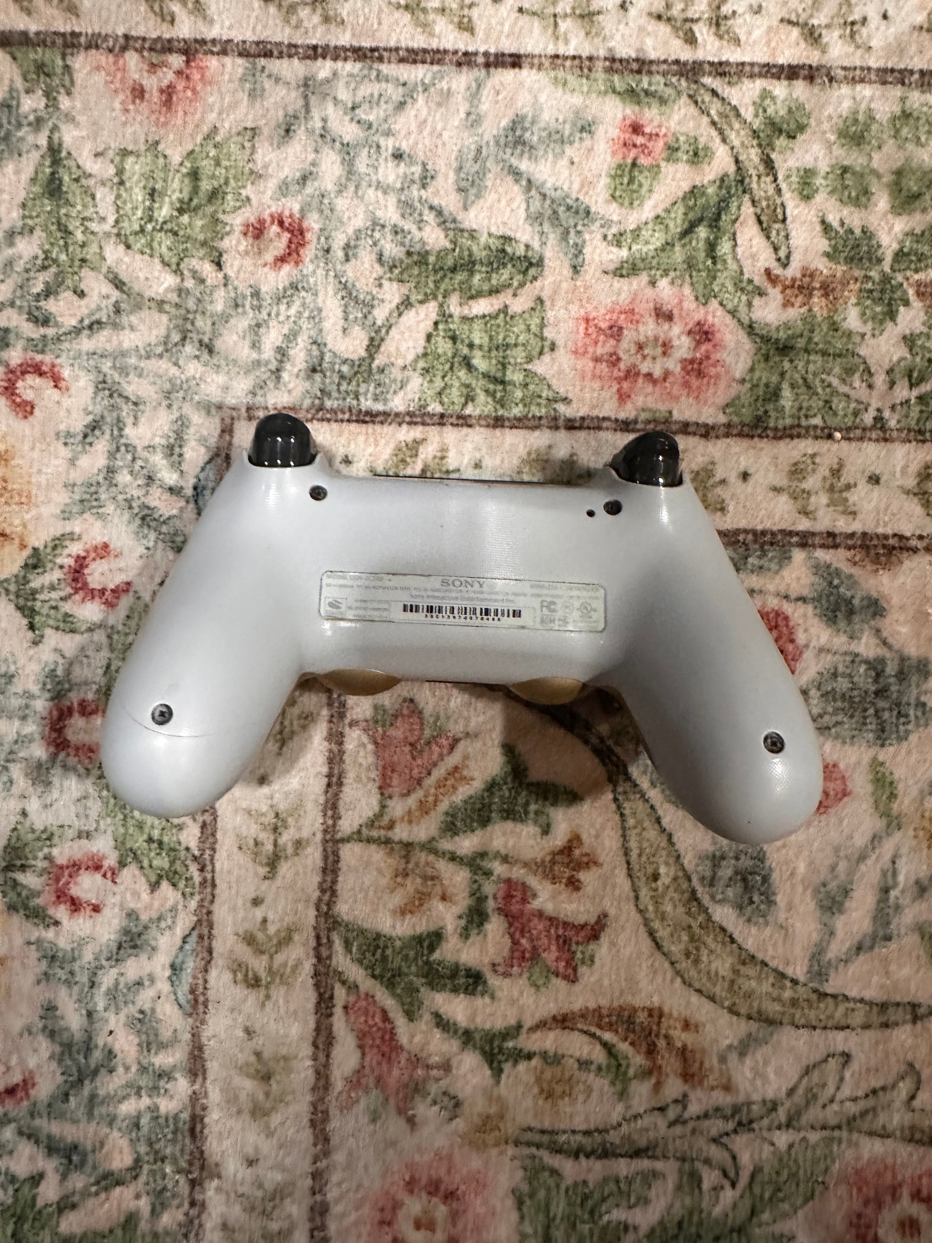 Gold DualShock 4 PlayStation 4 Controller
